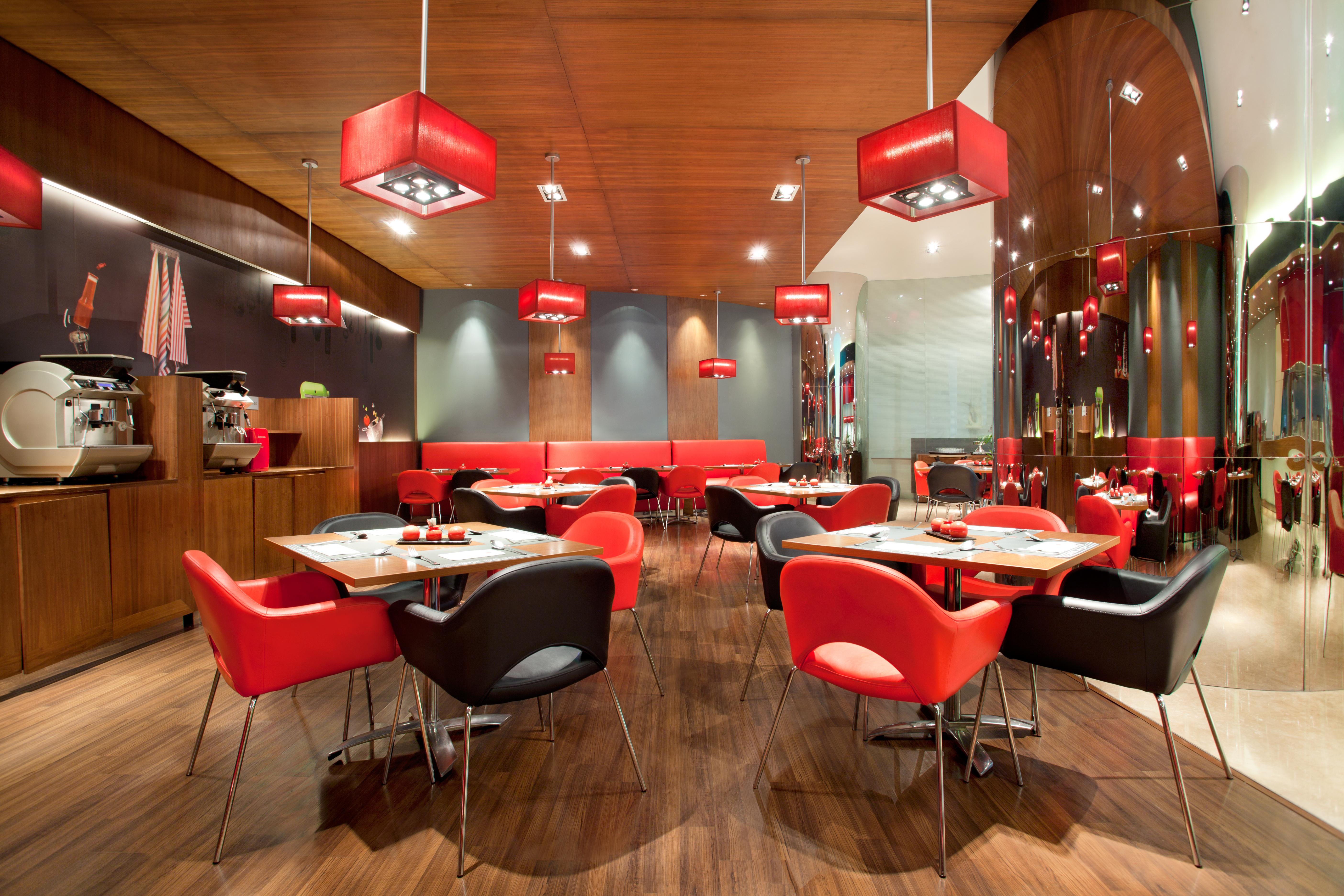 Ibis Bandung Trans Studio Exterior photo